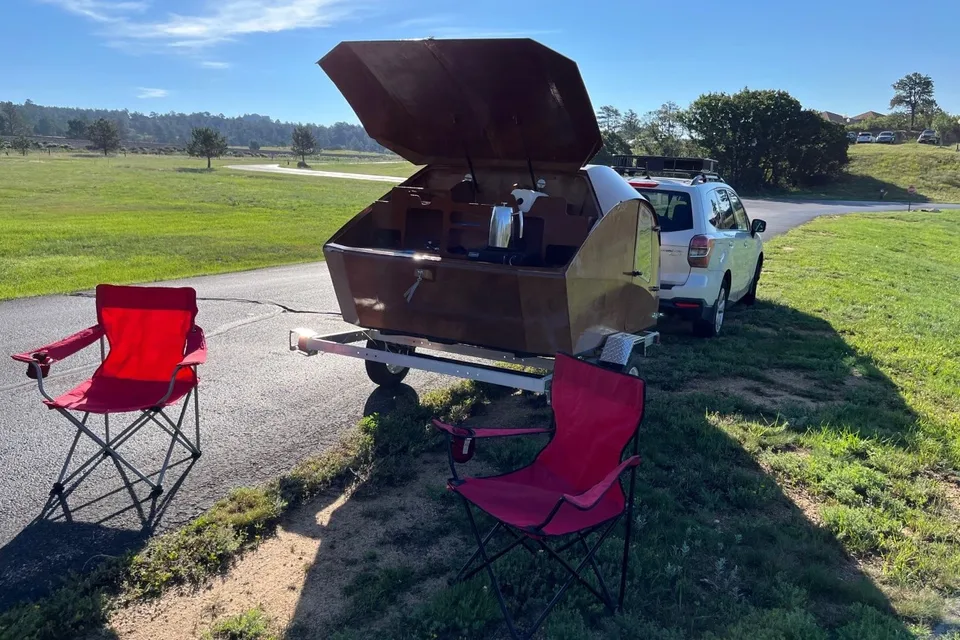 CLC Teardrop Camper 🌄 Easy towing, off-grid power, no setup! 🚙