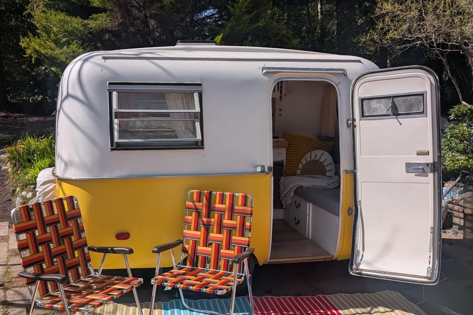 Felicity on the Coast