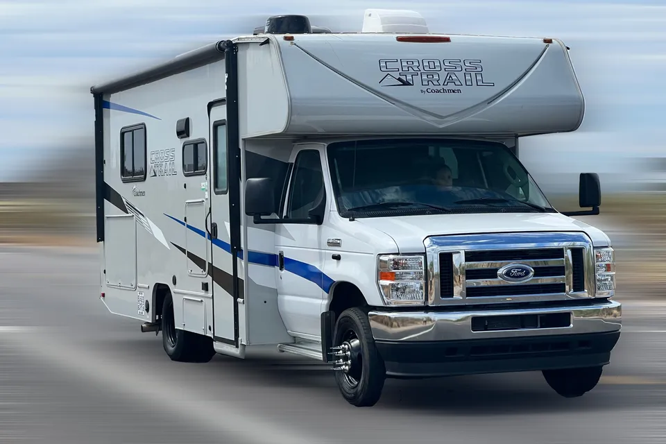 Easy to drive - 2021 perfect size Class C - HotelBuster
