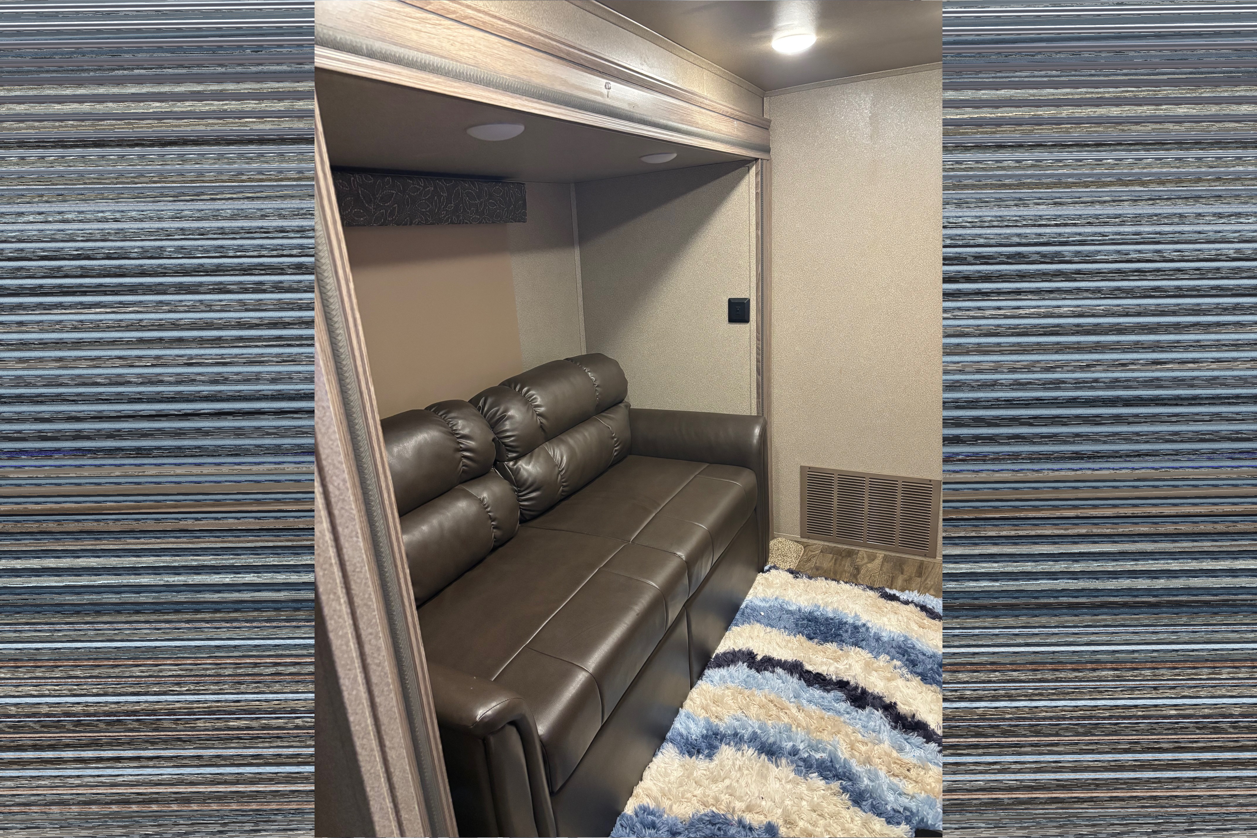2018 Forest River Cedar Creek Silverback 37MBH Fifth Wheel Sleeps 10!