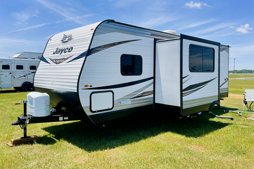 Rob's Jayco 2019 Travel Trailer