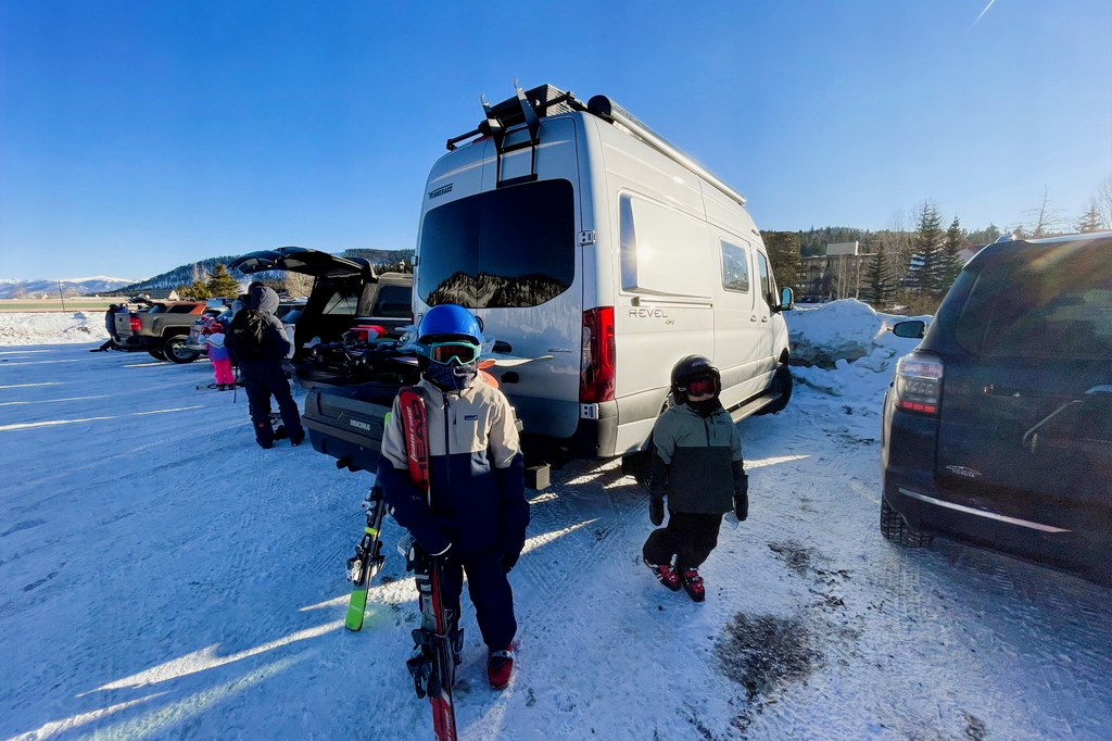 Luna Rover Mercedes Sprinter Winnebago Revel