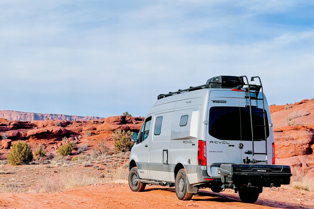 Luna Rover Mercedes Sprinter Winnebago Revel