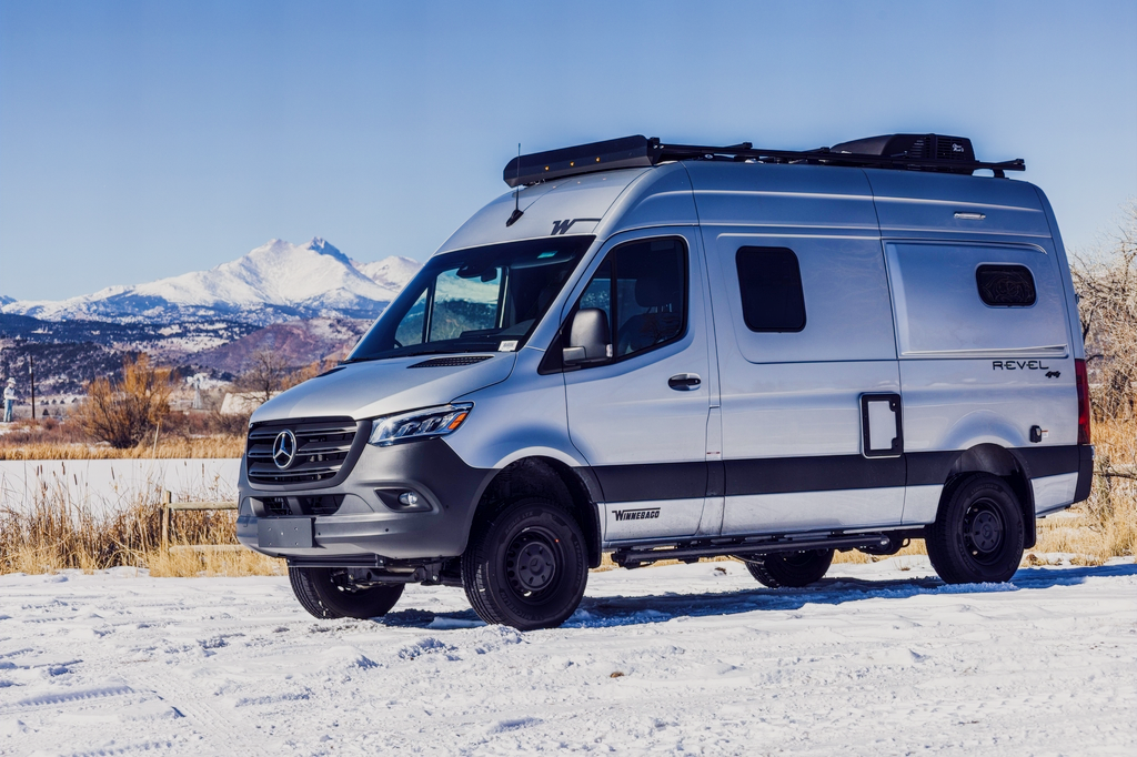 Luna Rover Mercedes Sprinter Winnebago Revel