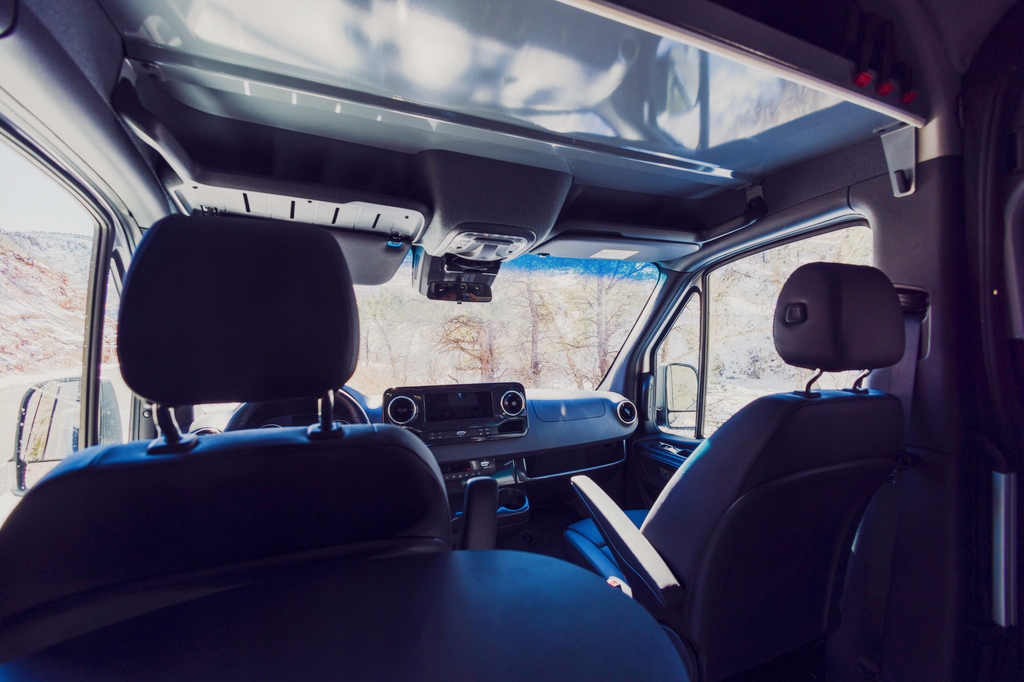 Luna Rover Mercedes Sprinter Winnebago Revel