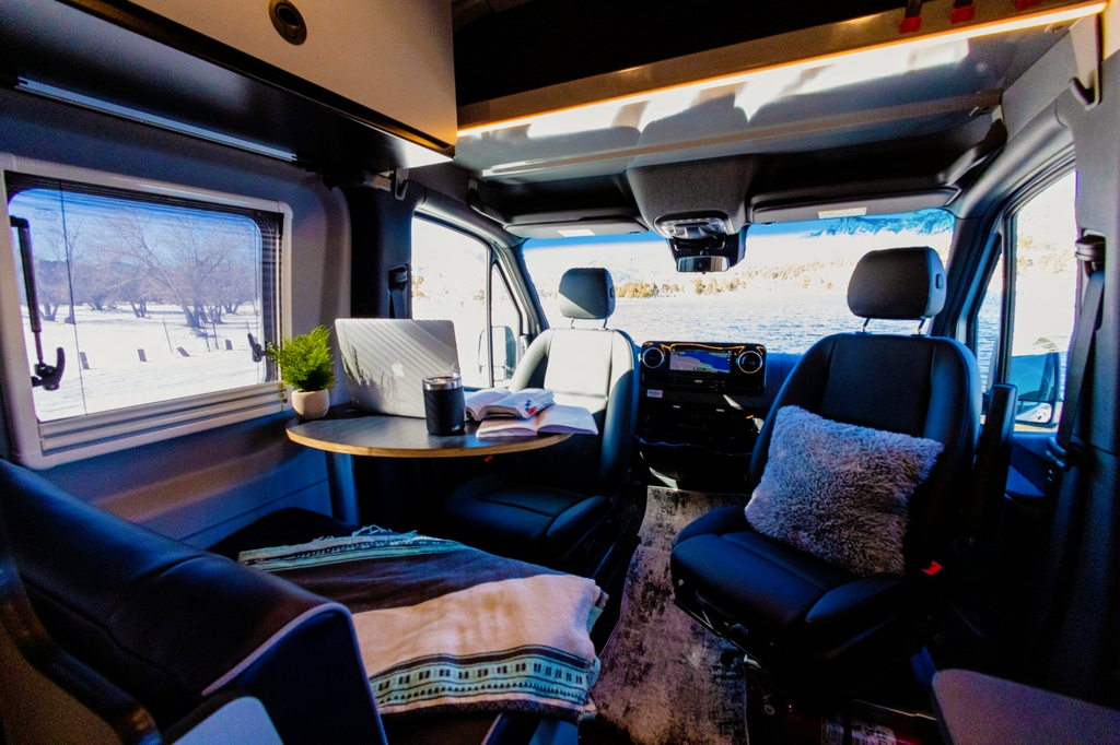 Luna Rover Mercedes Sprinter Winnebago Revel