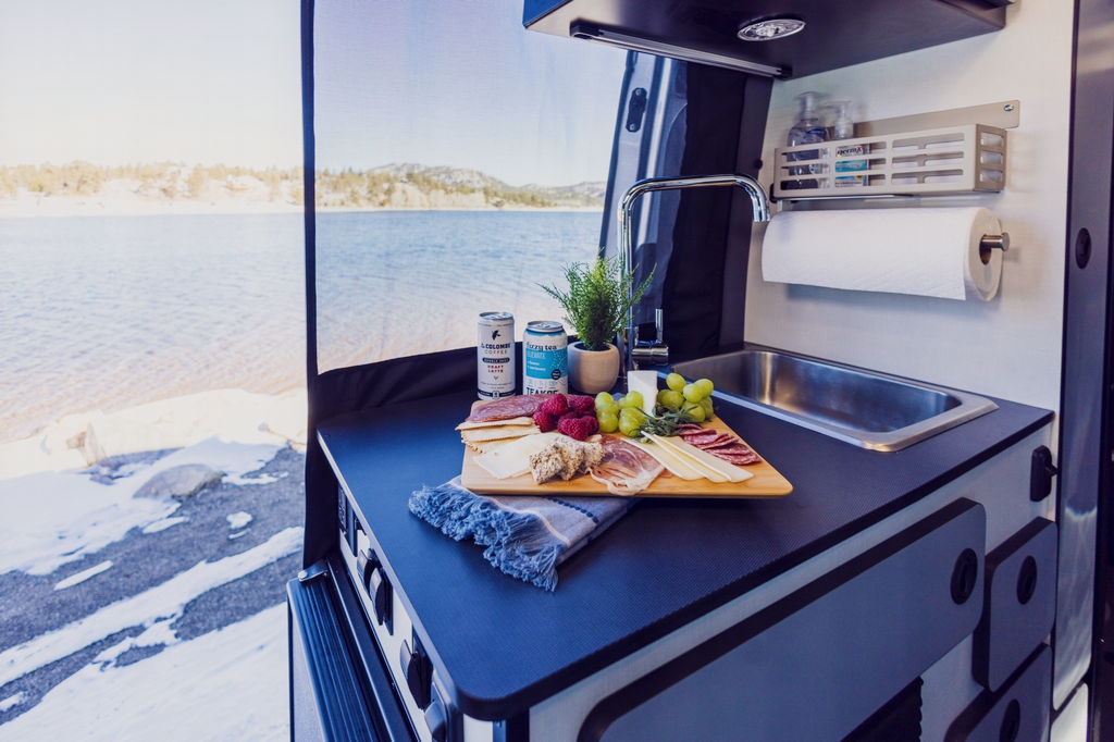 Luna Rover Mercedes Sprinter Winnebago Revel