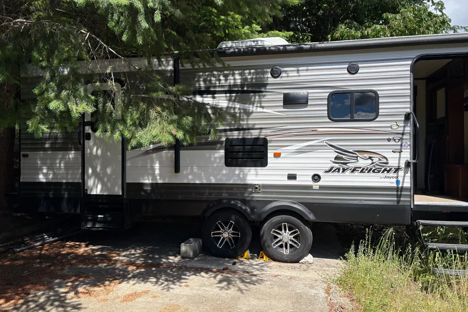 Jayco 28’ BH Travel Trailer with Paddle Boards