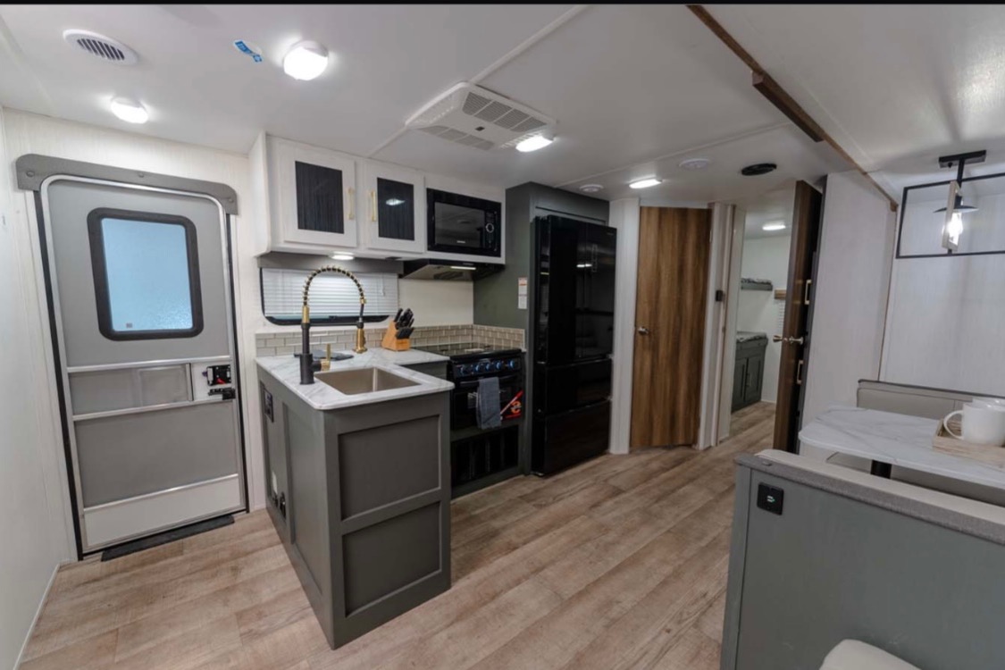 MJ's Heartland Eddie Bauer Travel Trailer
