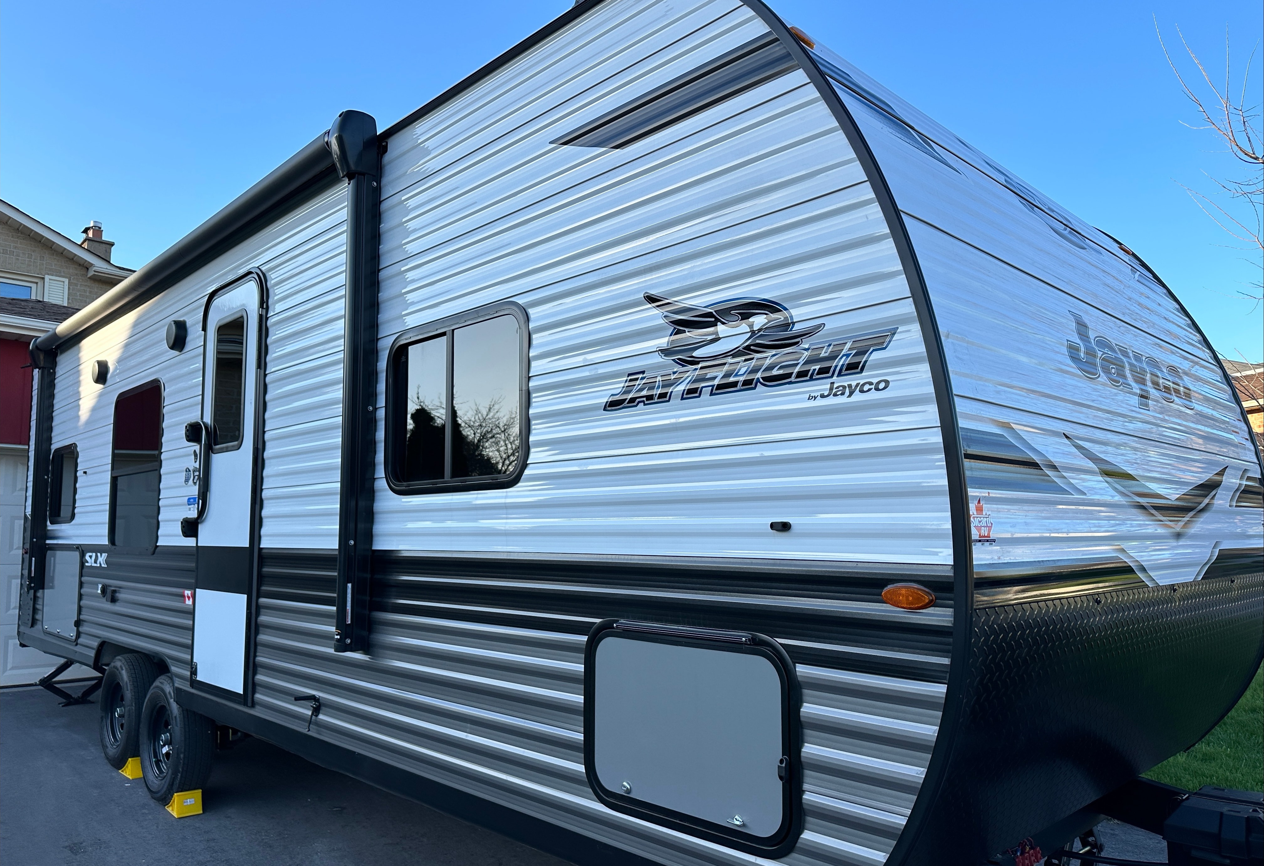 Evan's Jayco 2024 JAY FLIGHT SLX Travel Trailer