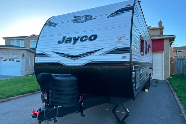Evan's Jayco 2024 JAY FLIGHT SLX Travel Trailer
