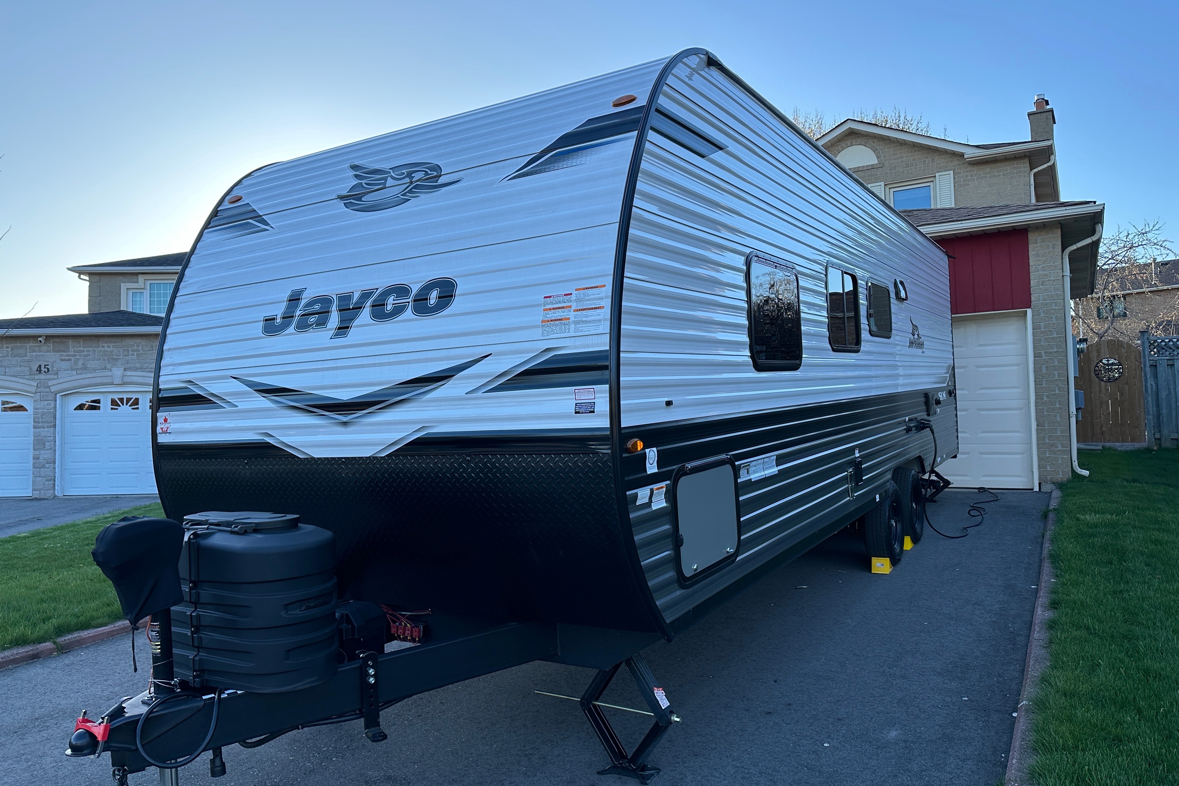 Evan's Jayco 2024 JAY FLIGHT SLX Travel Trailer