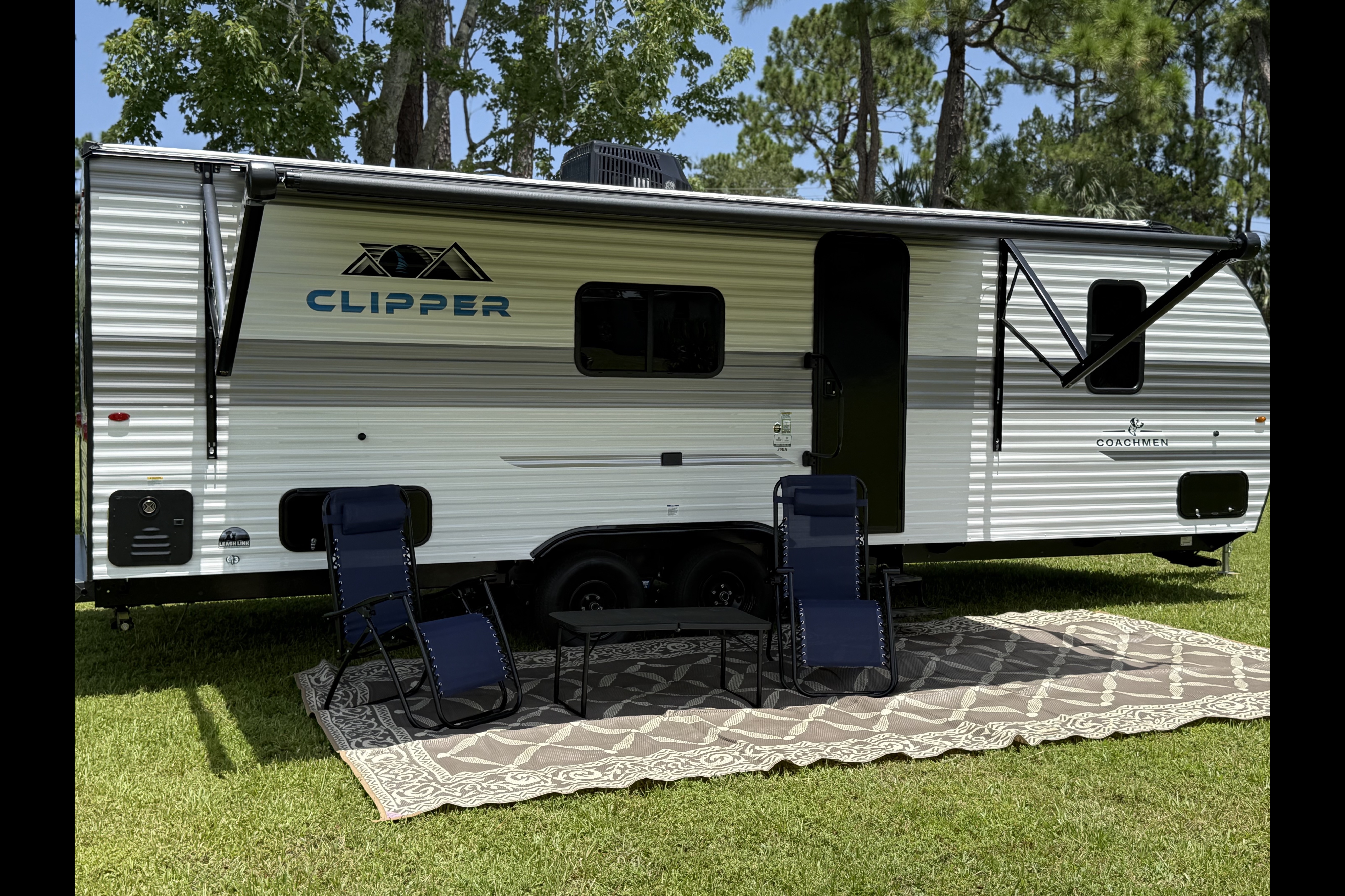 Leisure Lodgings Clipper 25BH Starlink included