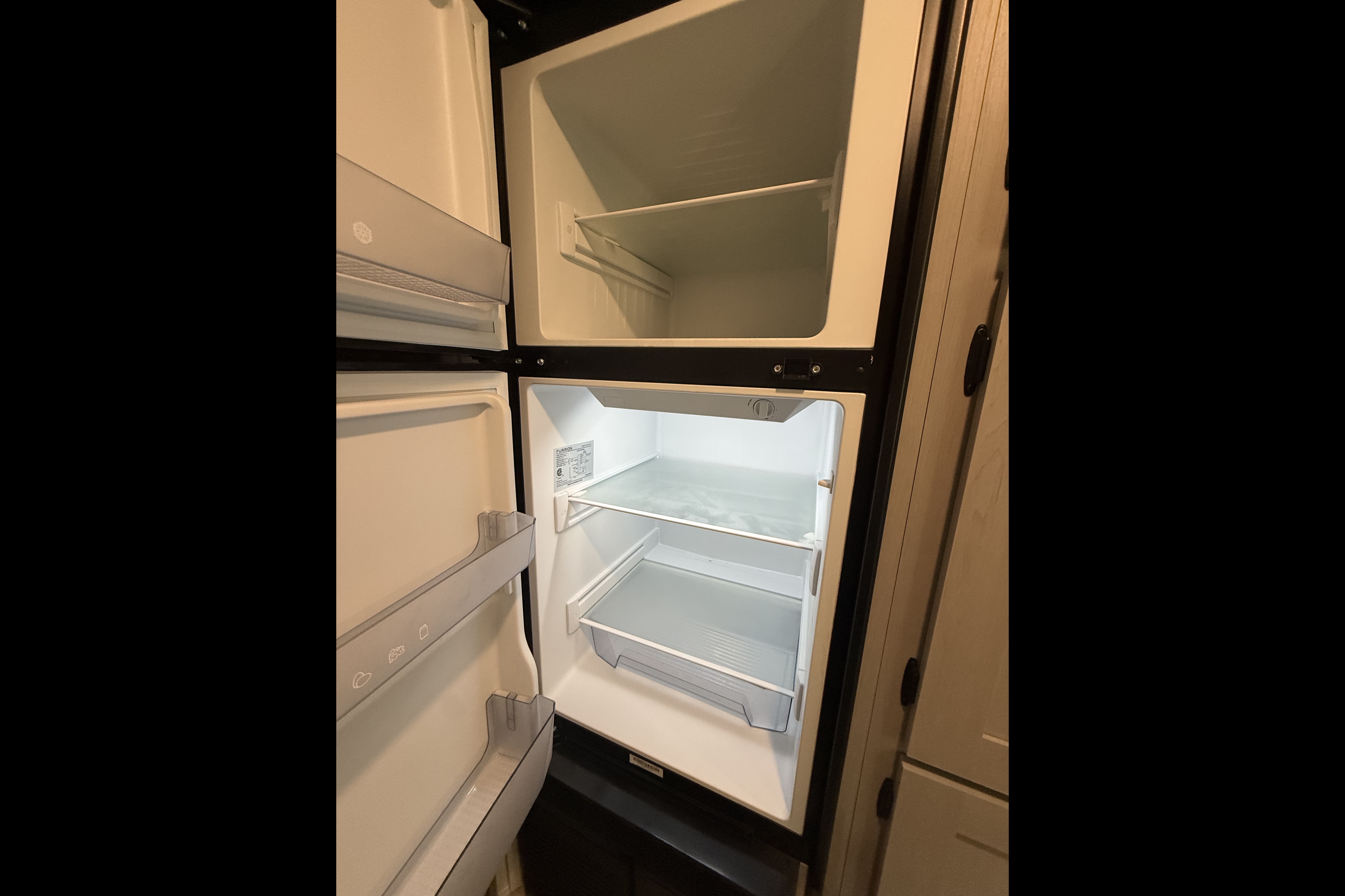 Leisure Lodgings Clipper 25BH Starlink included