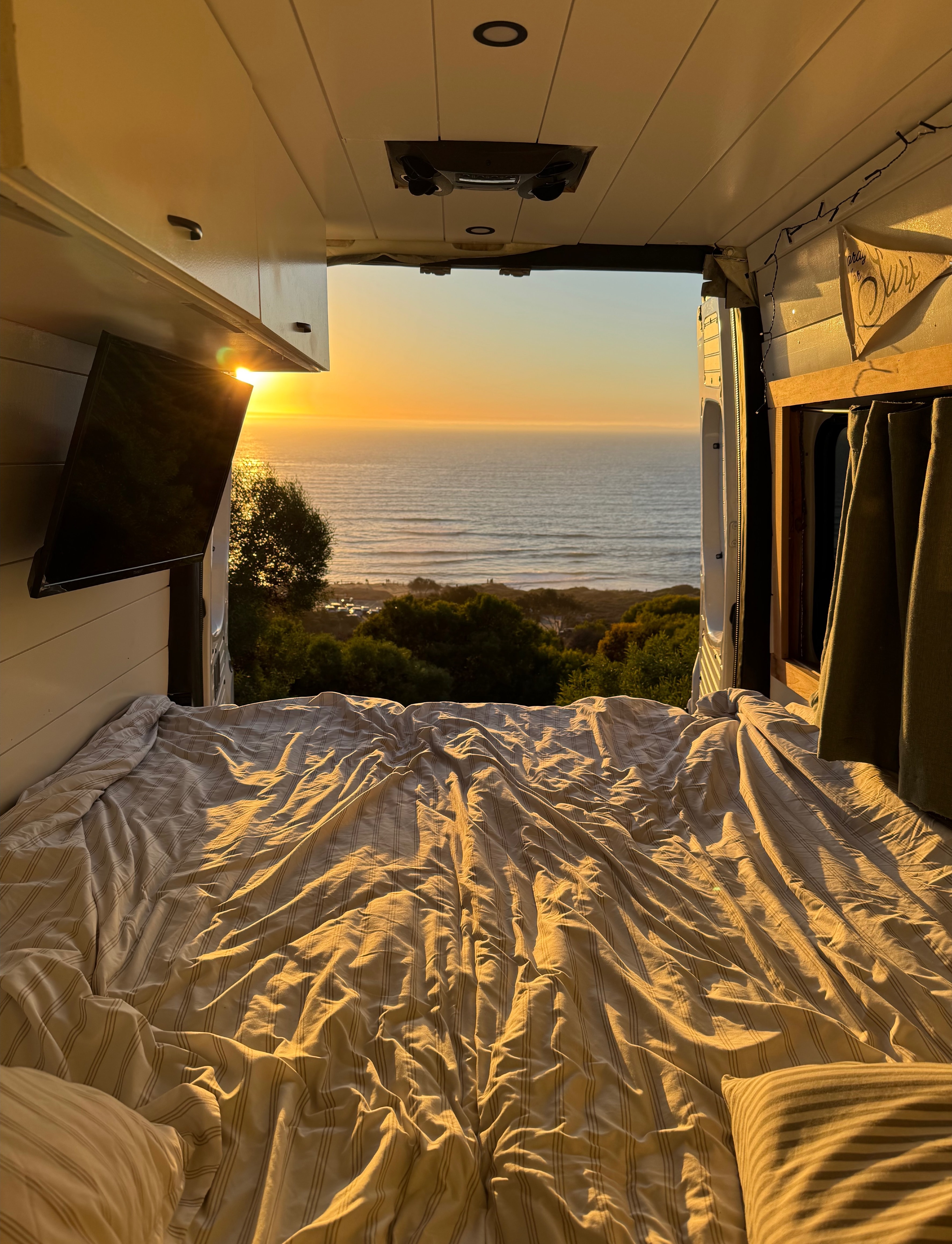 Ian's Mercedes-Benz Sprinter Campervan