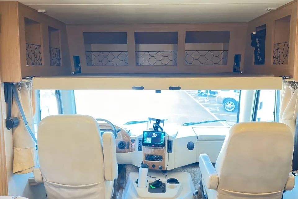 THOR Motor Coach - Luxury Class A motorhome