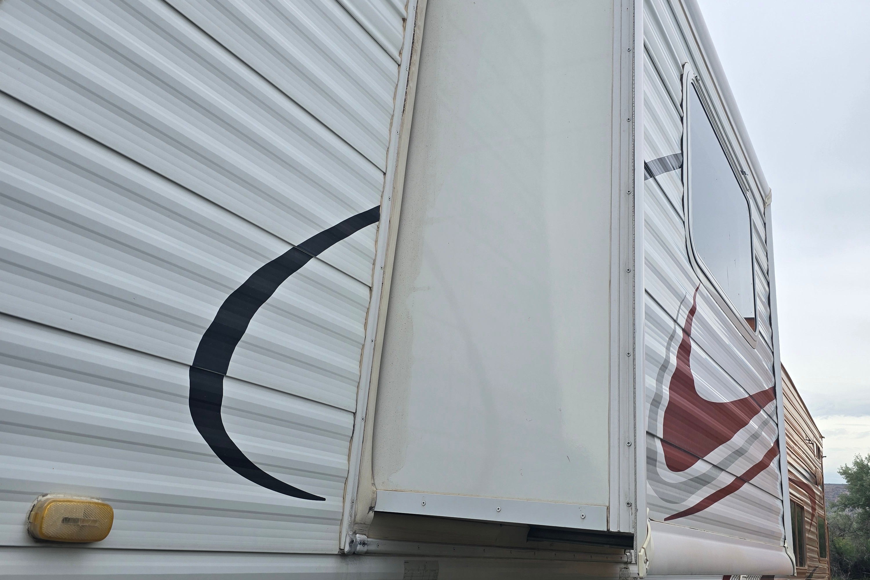 Randy's Eclipse RV Attitude  Toy Hauler