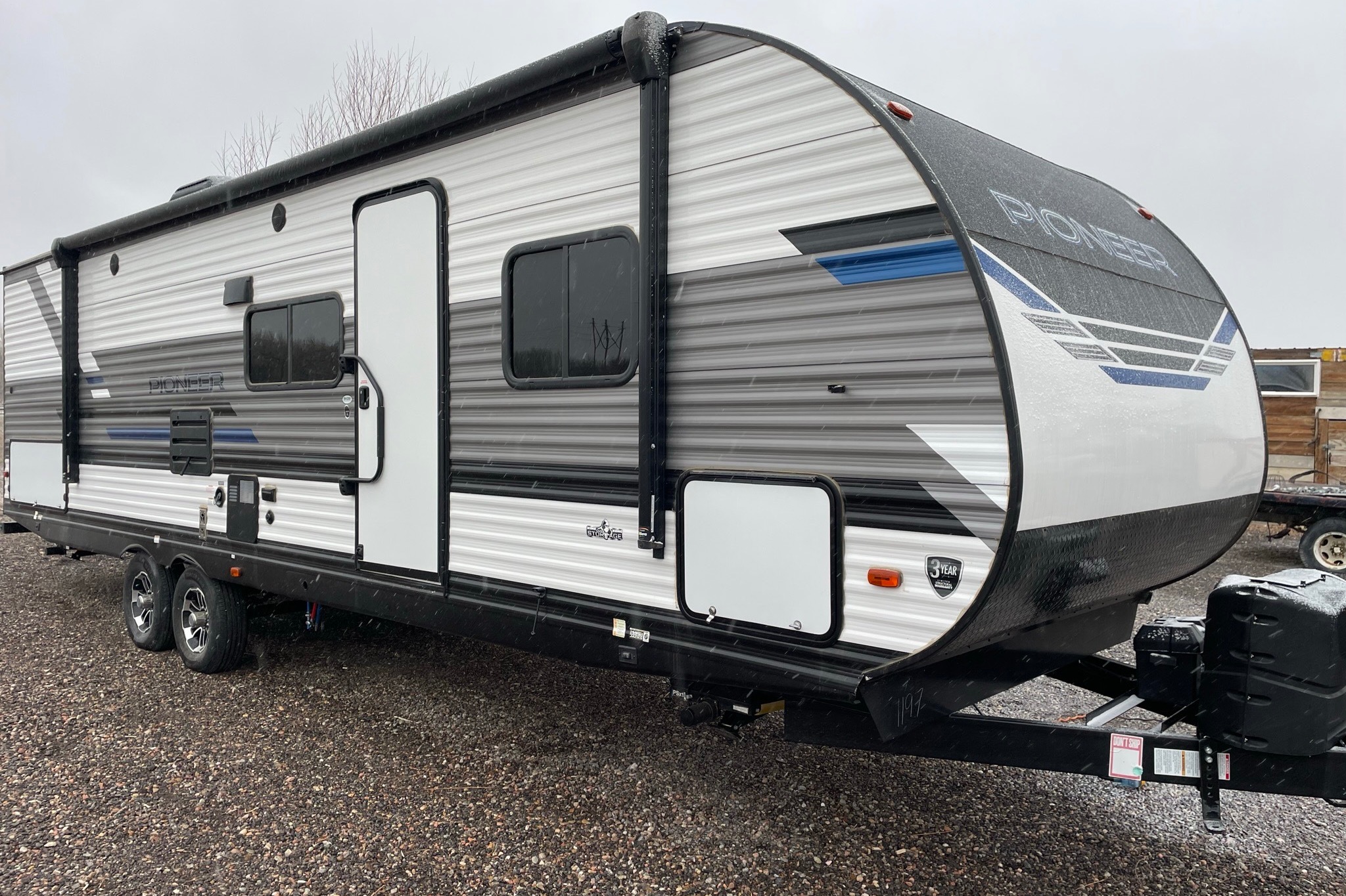 Summer's Pioneer Bh280 Travel Trailer