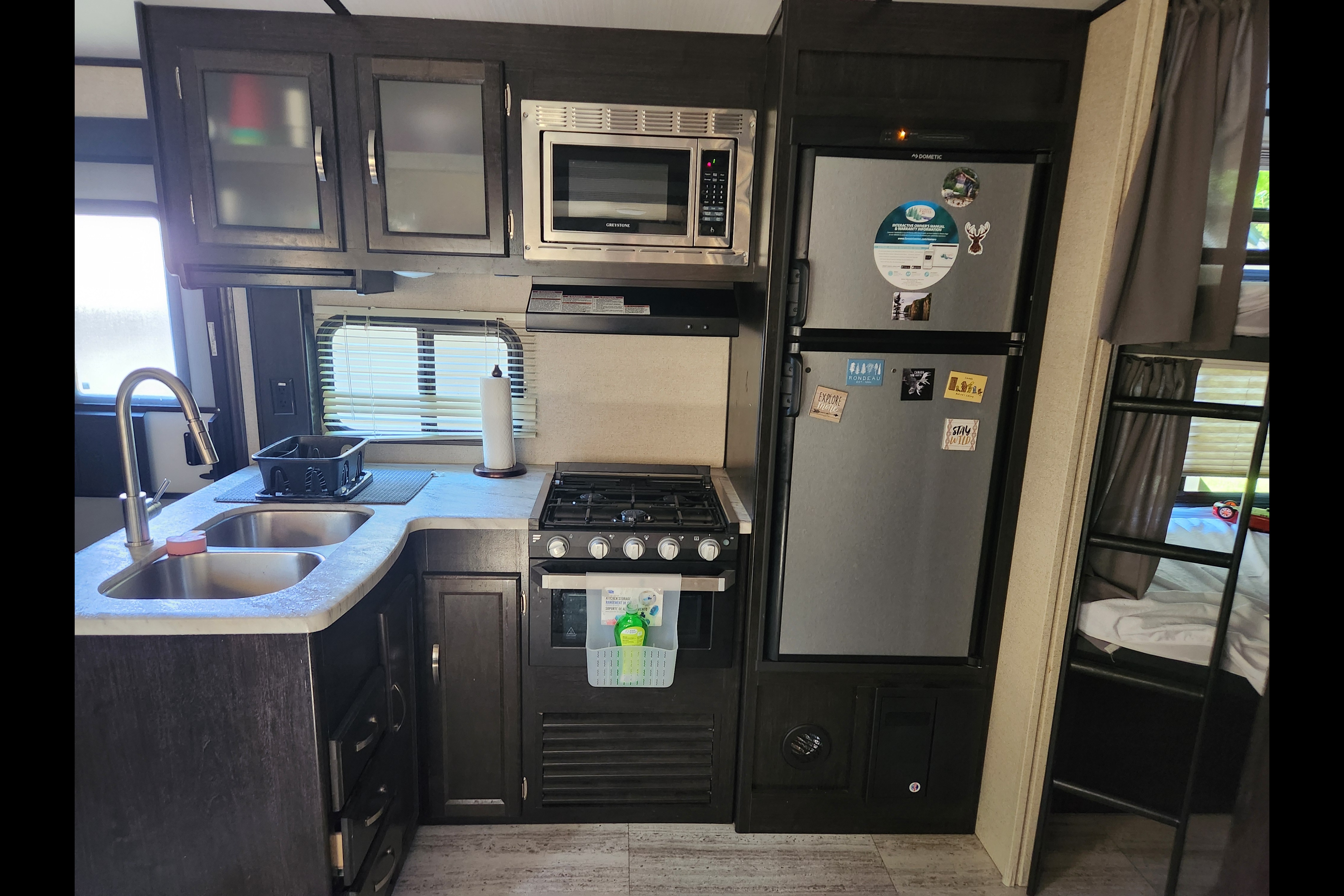 Taira's Coachmen Northern Spirit 2454BH Travel Trailer