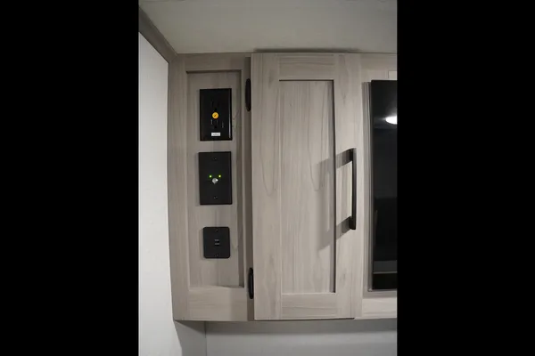 Luxury Minimalist 16’ Modern Travel Trailer