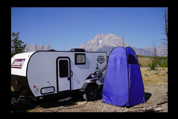 Luxury Minimalist 16’ Modern Travel Trailer