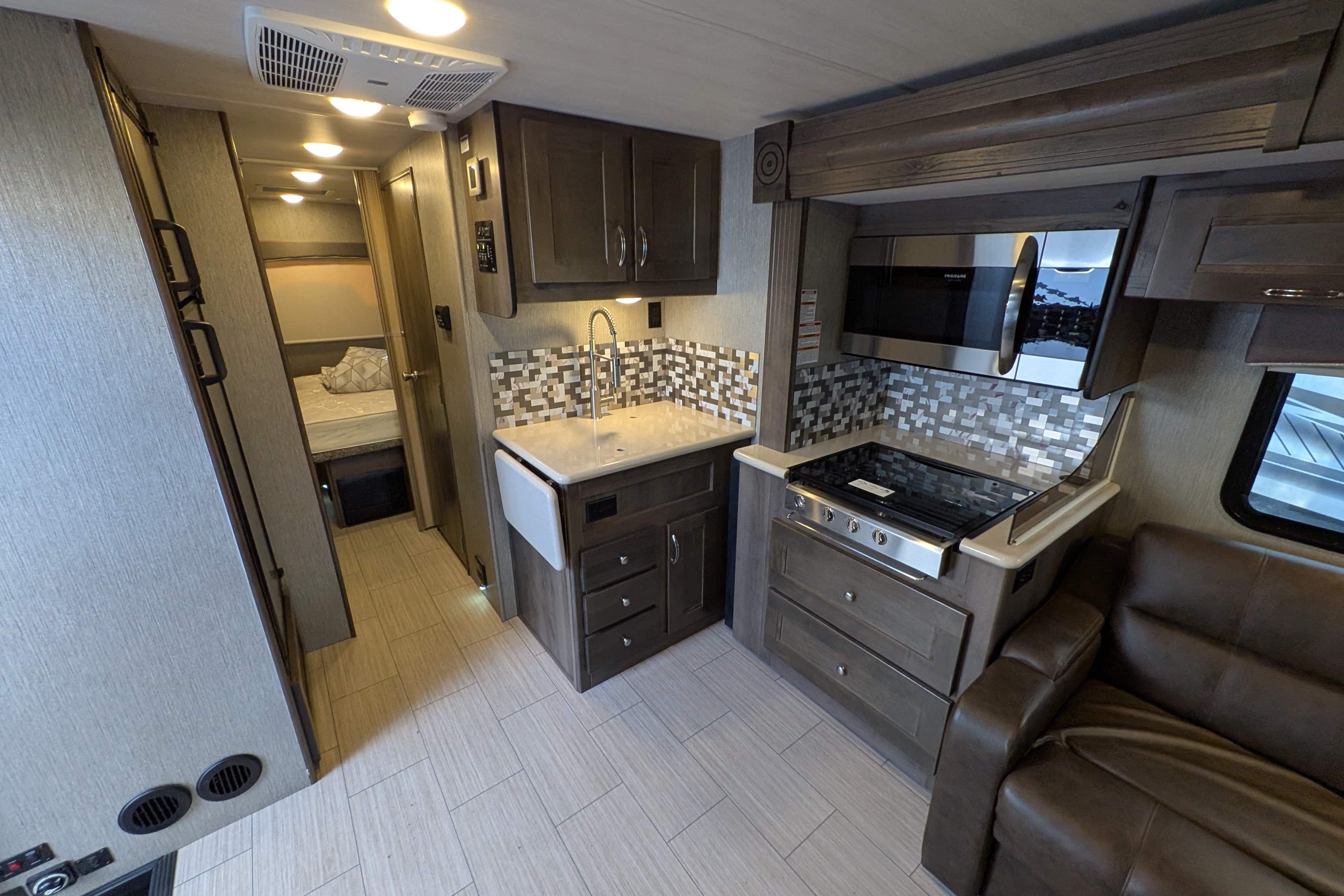 Brian's Nexus RV Viper 29V Class C