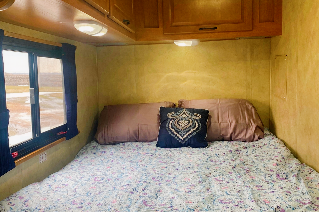 "Queenie" the Thor Motor Coach Majestic Class C