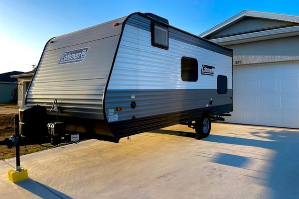 Diego's Coleman 17b Travel Trailer