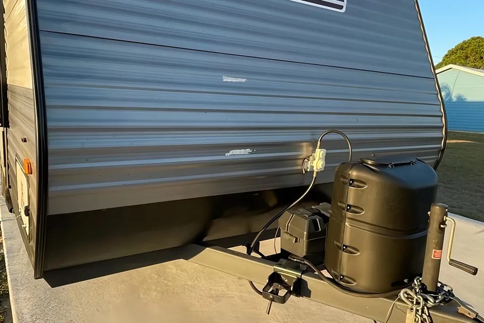 Diego's Coleman 17b Travel Trailer