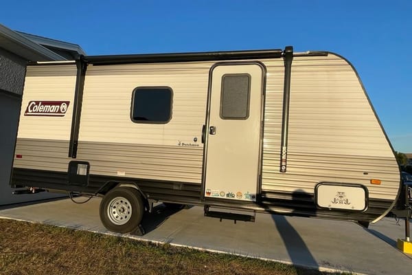 Diego's Coleman 17b Travel Trailer