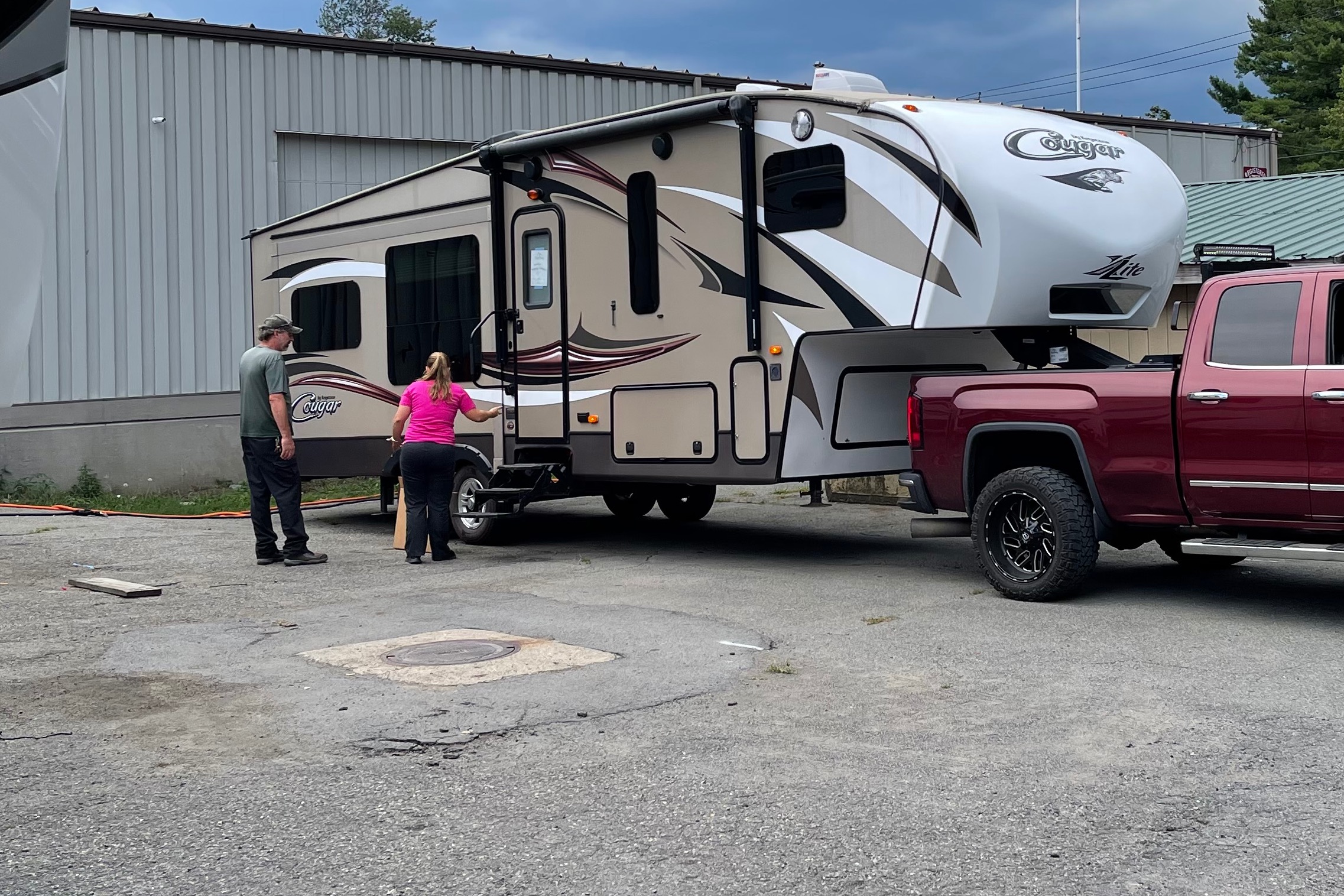 Jack's 5th Wheel Campers Delight!
