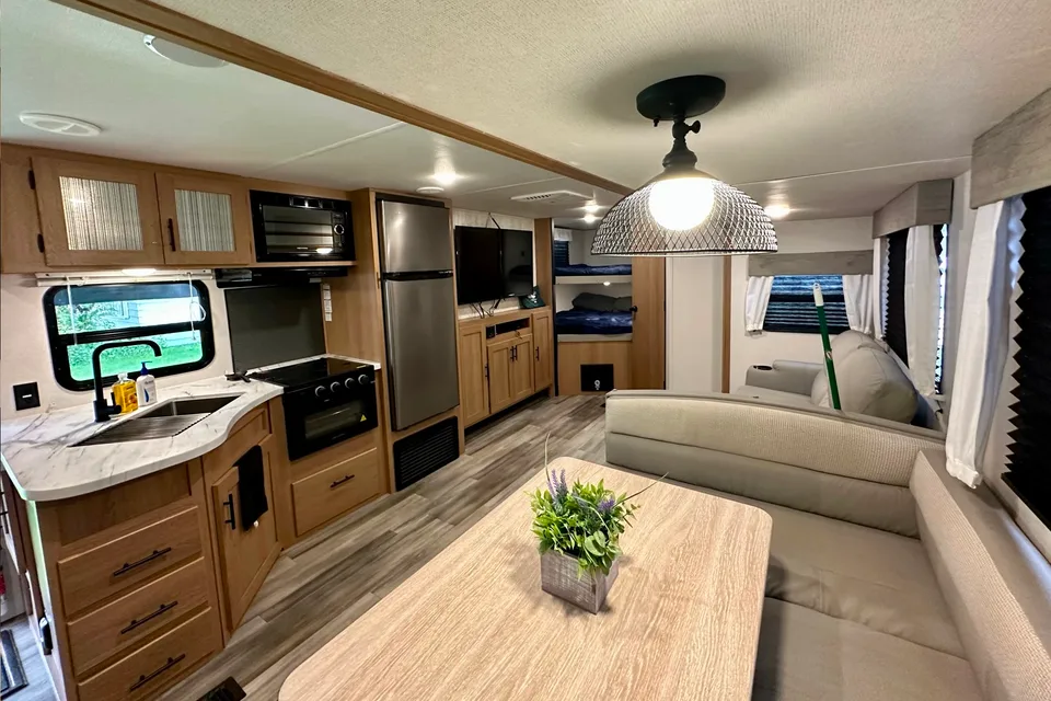 Prime Time Avenger Travel Trailer