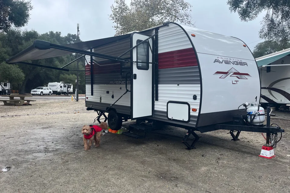 #IET001 Prime Time 21ft. Avenger LT Travel Trailer