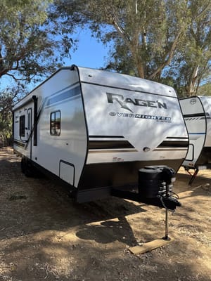 Genesis Supreme RV FS2750 Toy Hauler