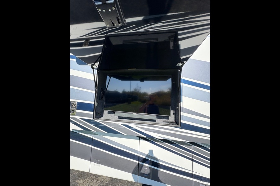 Daniel's Newmar Kountry King 4045 Class A