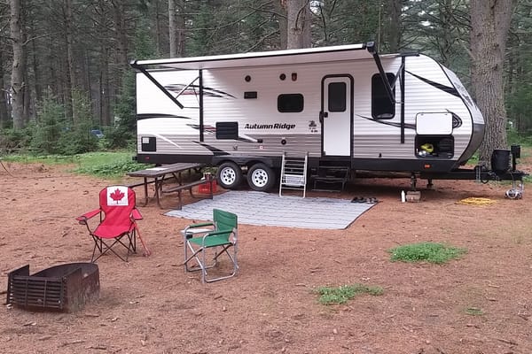 Dave's Starcraft Autumn Ridge 26BHS Travel Trailer