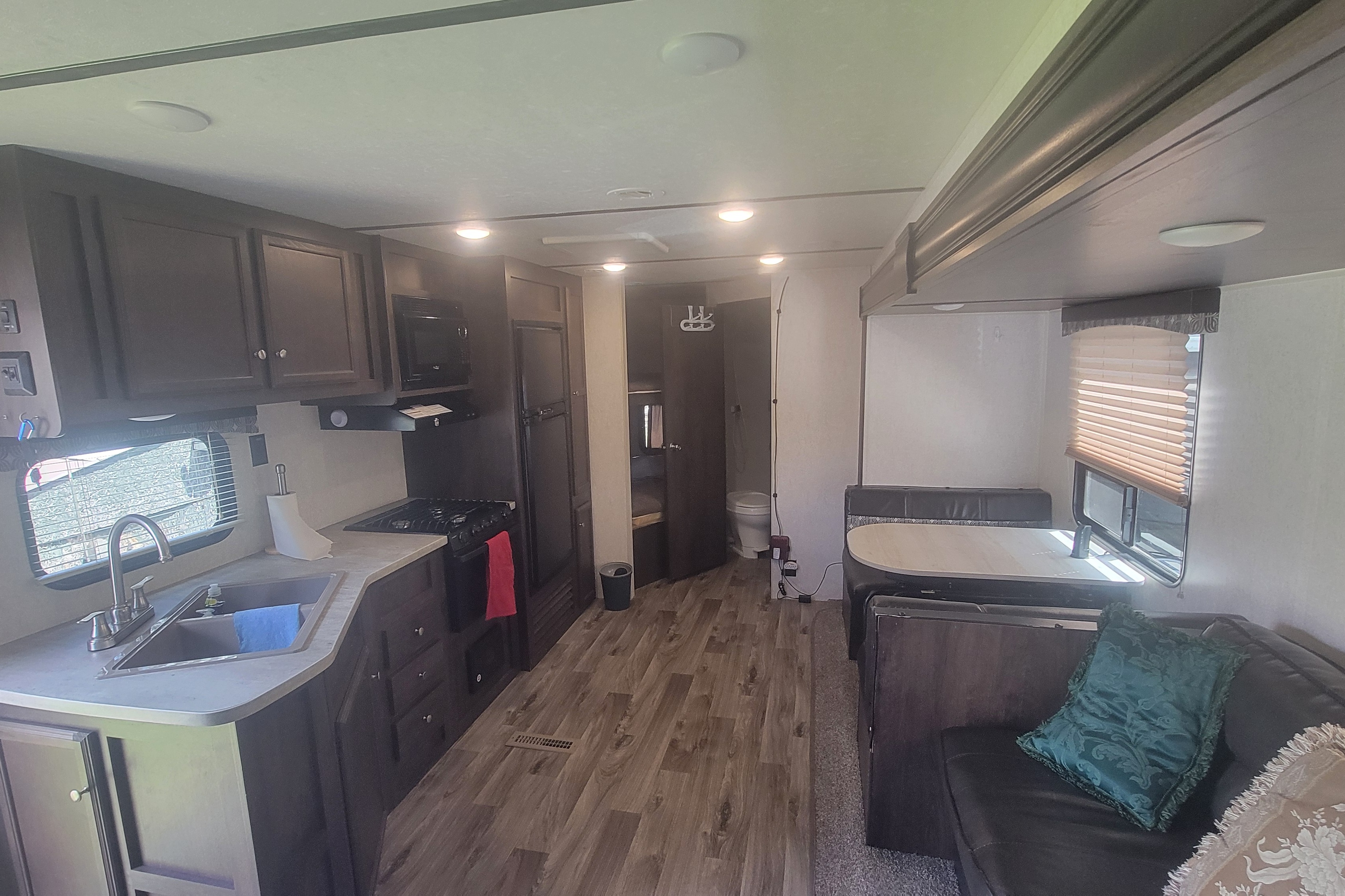 Dave's Starcraft Autumn Ridge 26BHS Travel Trailer