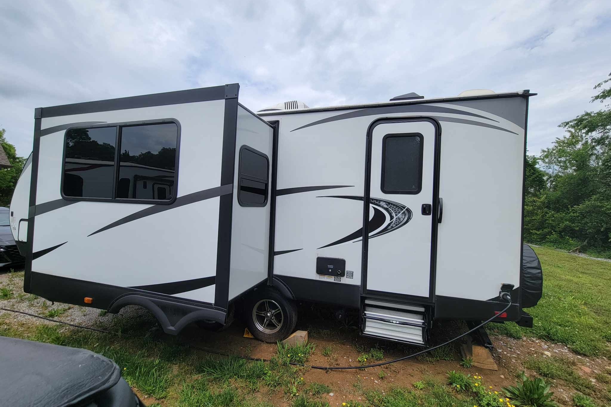 2019 Open Range Pet and Family Friendly Bunkhouse