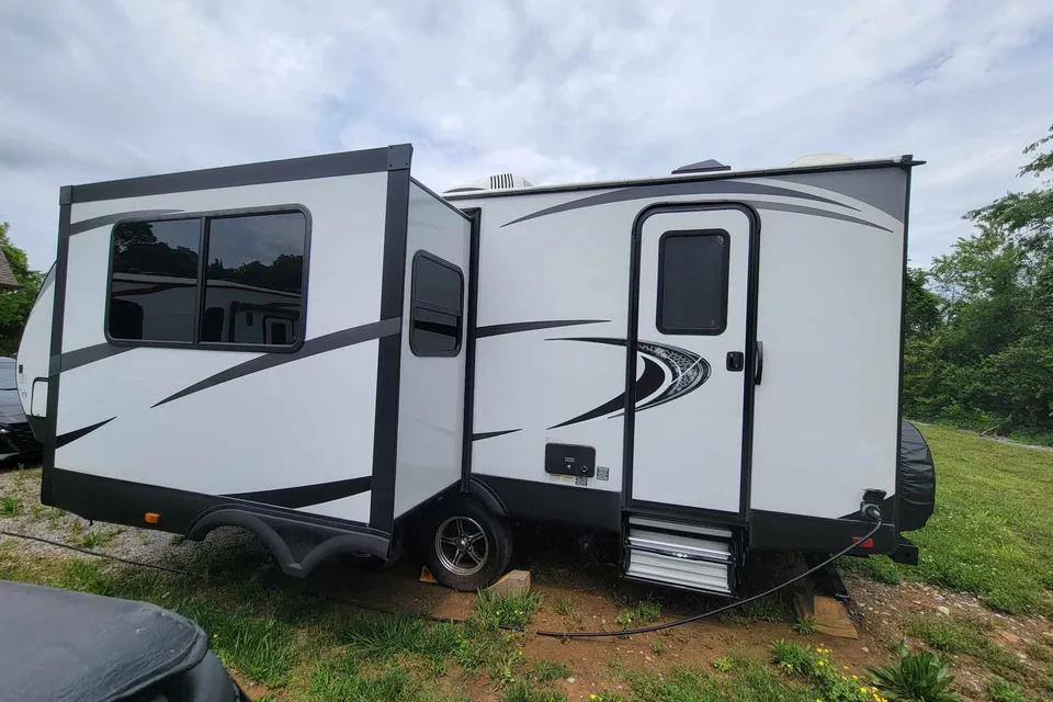 2019 Open Range Pet and Family Friendly Bunkhouse