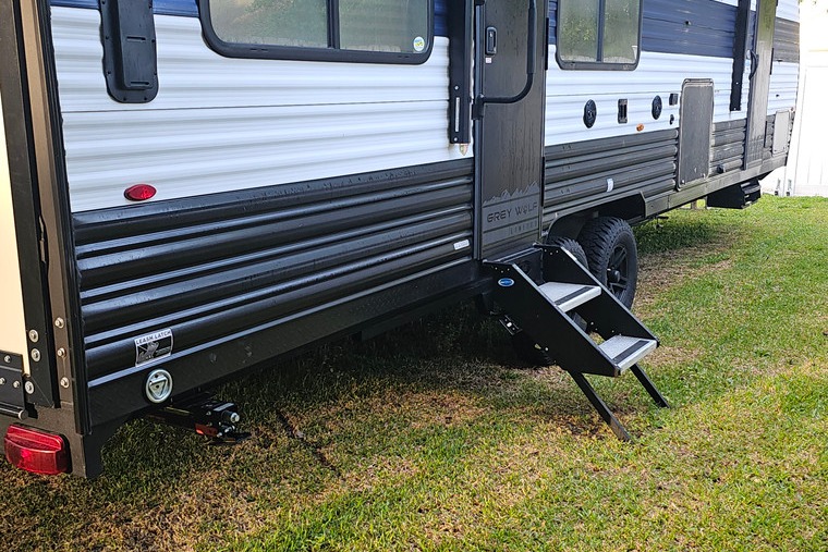 Gina's Forest River MBRR33 Toy Hauler