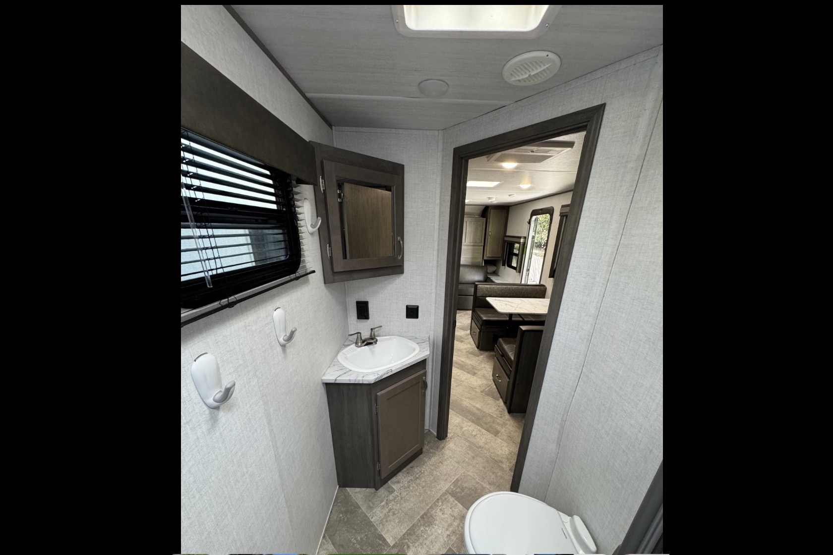 BUNKHOUSE GETAWAY 