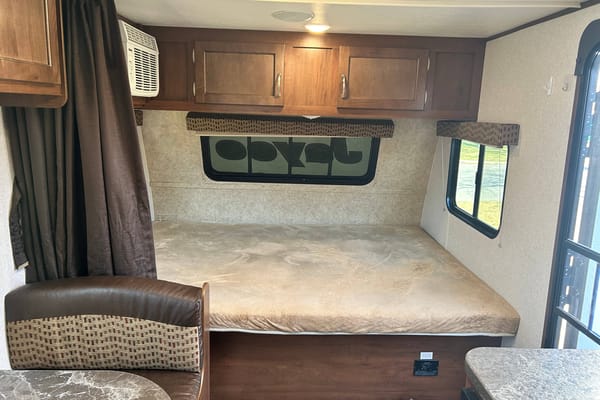 Jayco Jay Flight SLX 174BH Travel Trailer