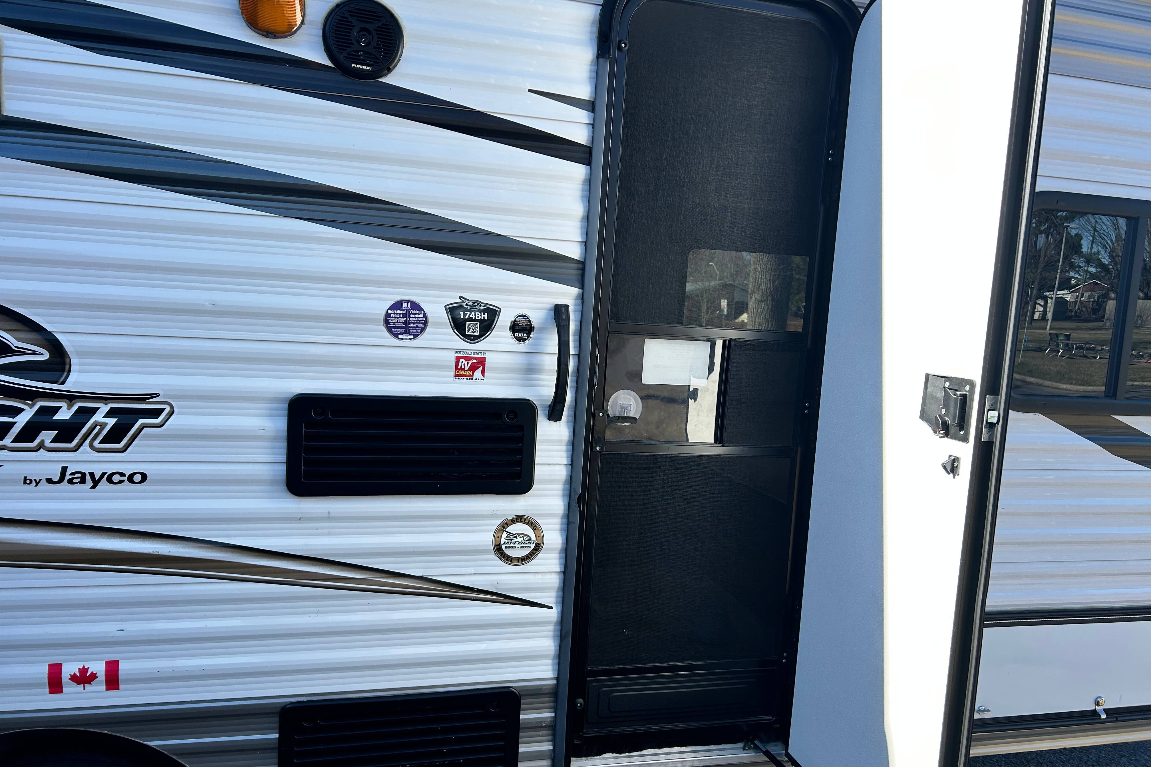 Jayco Jay Flight SLX 174BH Travel Trailer