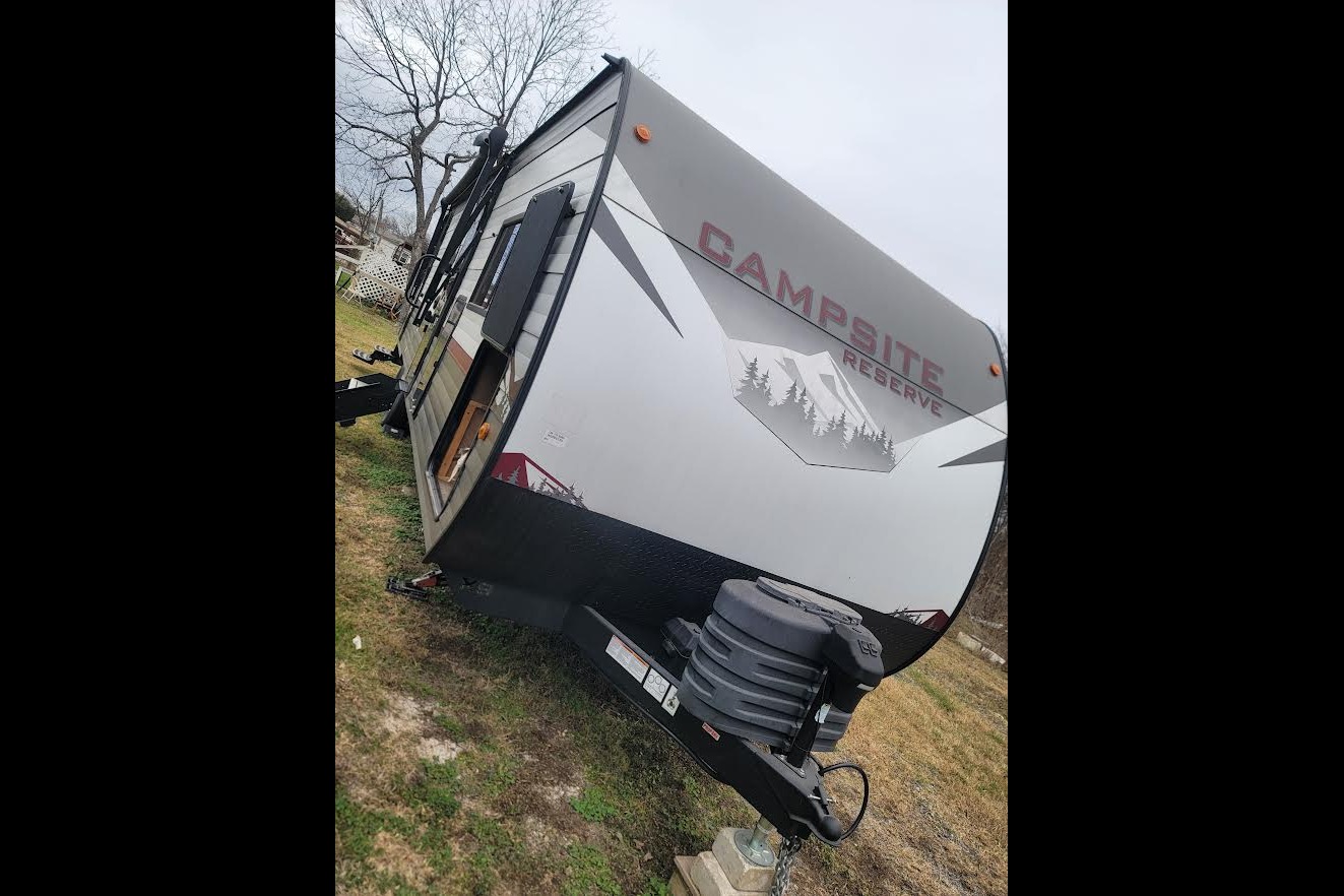 Larry's Forest River Campsite Reserve 26cj Travel Trailer