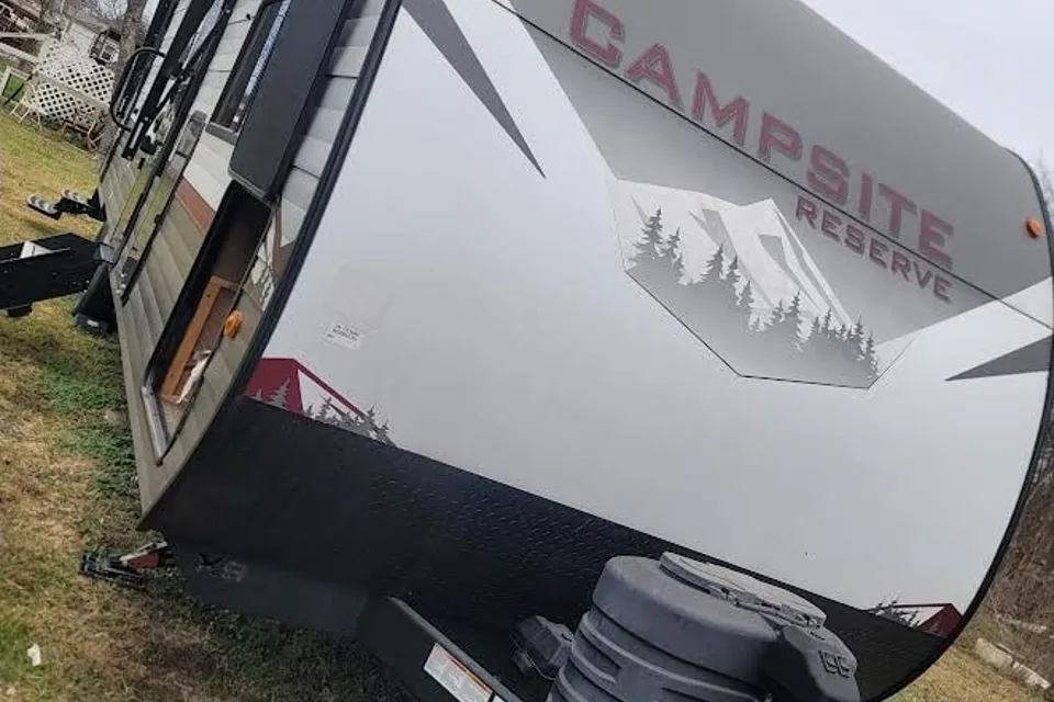 Larry's Forest River Campsite Reserve 26cj Travel Trailer