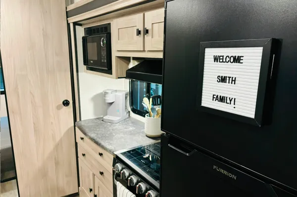Quinn's Coachmen Northern Spirit 3379BH Travel Trailer