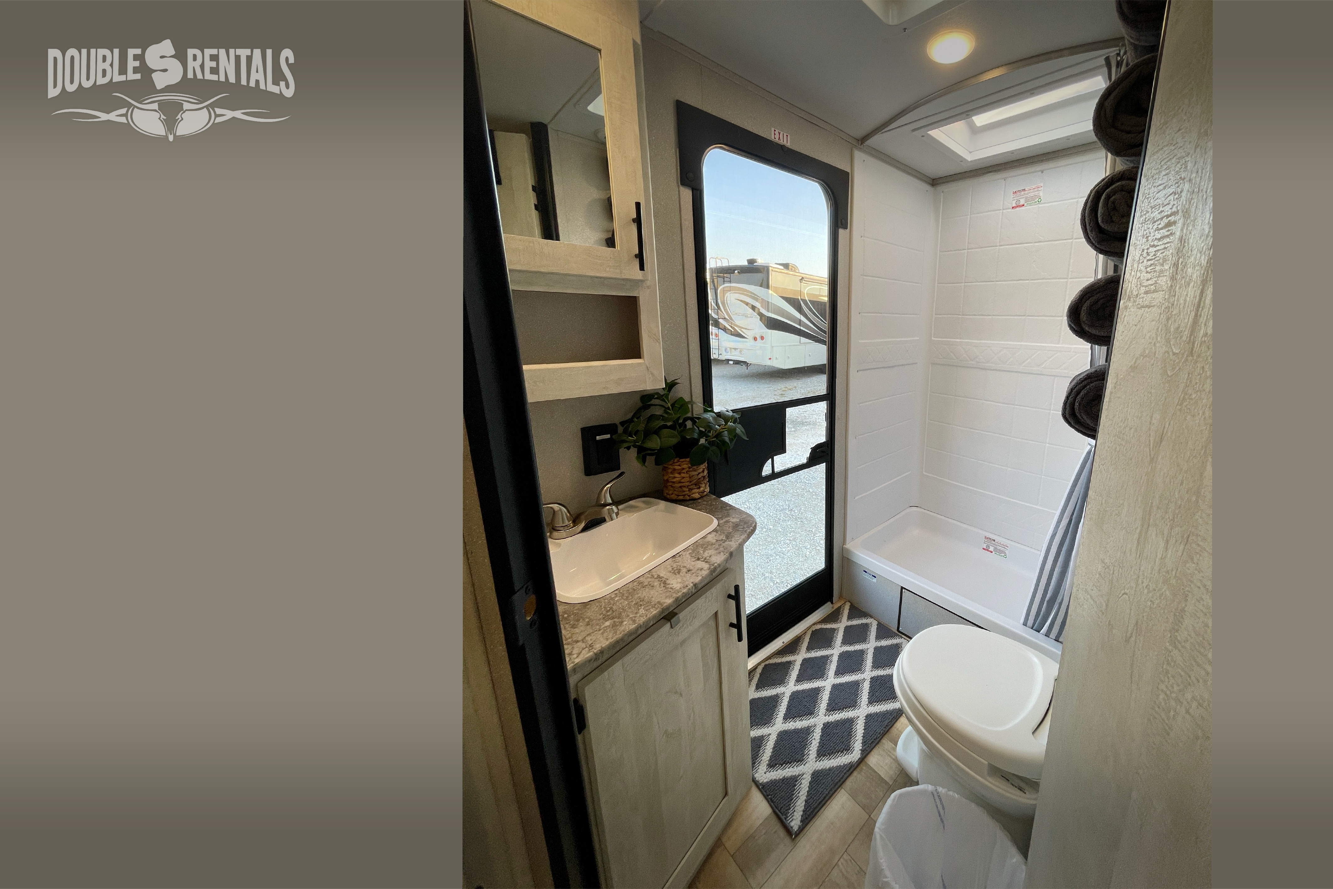 SHASTA Dual-Entry Bunkhouse with Private Master, Solar, and TWO A/C units!