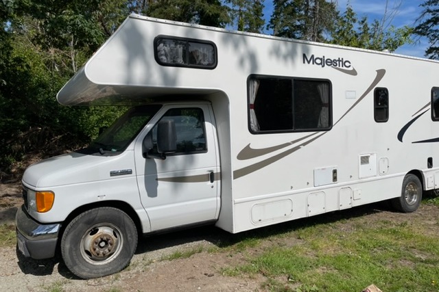 Tara's Ford Majestic Class C