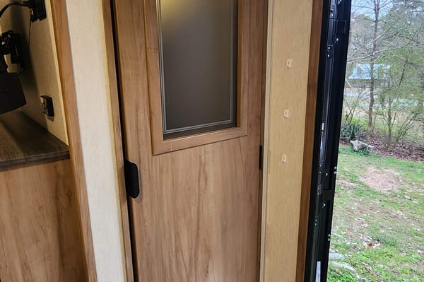 Roameo - The perfect couples camper