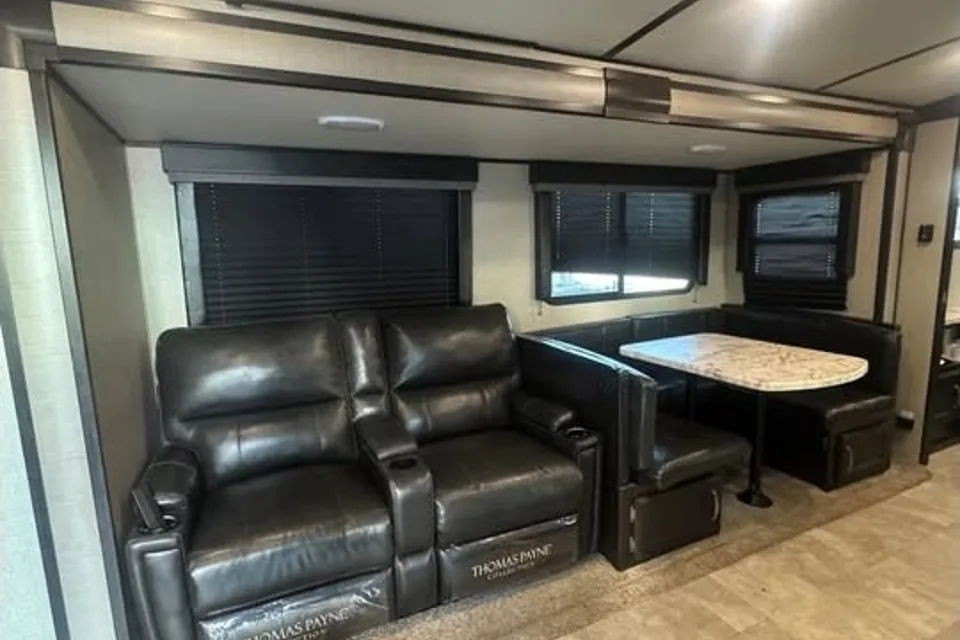 Grand Design Imagine 3170BH Travel Trailer